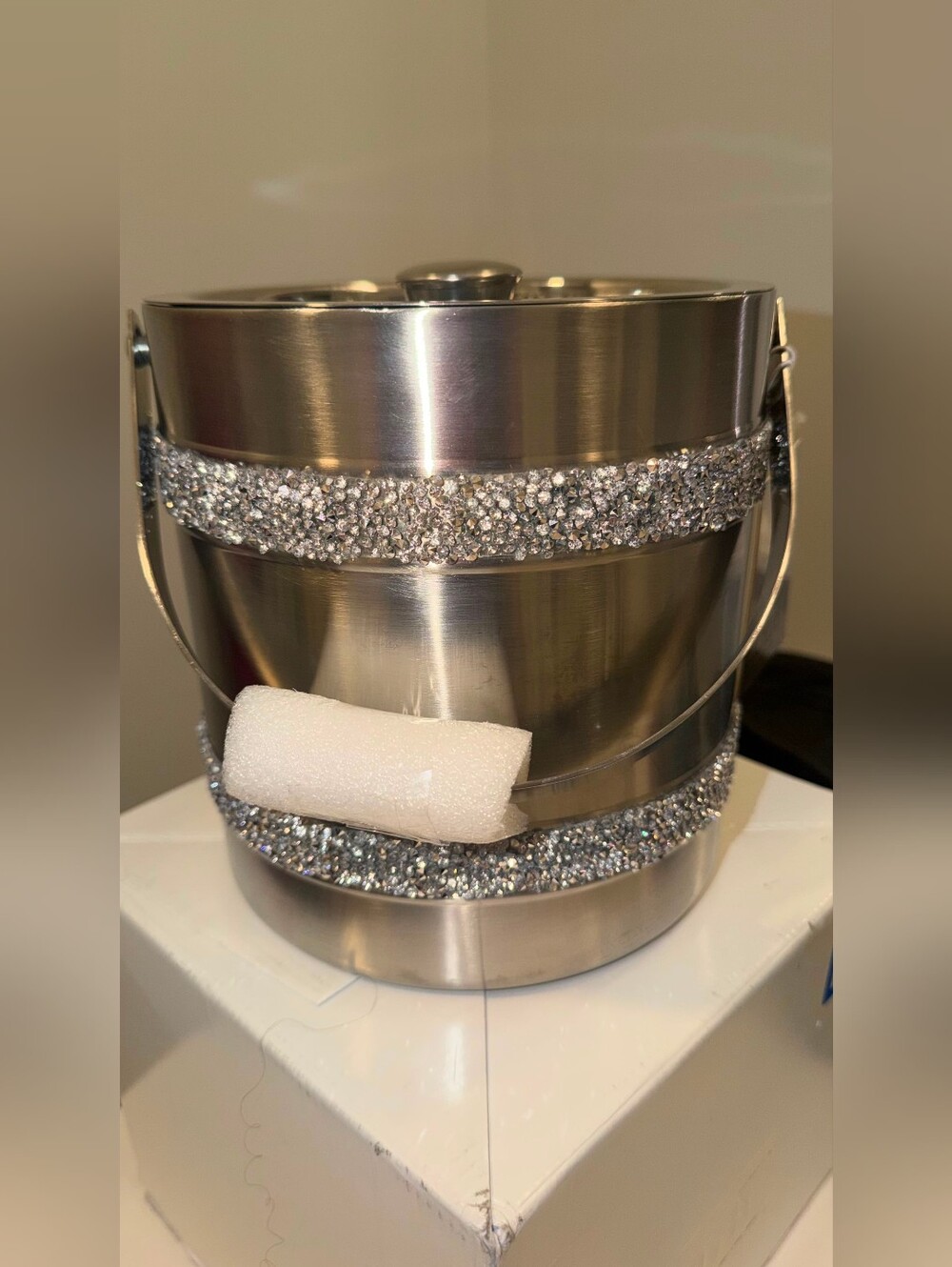NWT BARWEAR COLLECTION Stainless Steel Silver bling Ice Bucket no ice tongs